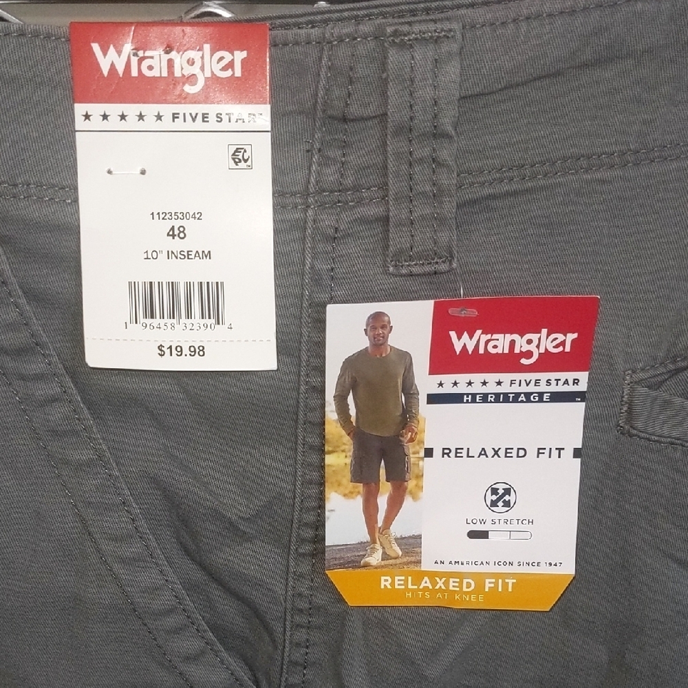 Wrangler Men's Cargo Shorts in Charcoal - Picture 2 of 5